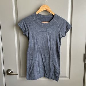 Lululemon Swiftly Tech Tee Dark Gray Size 6